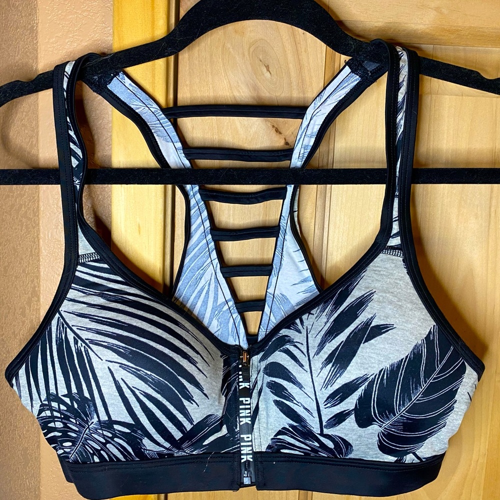 Size M PINK ULTIMATE Sports Bra